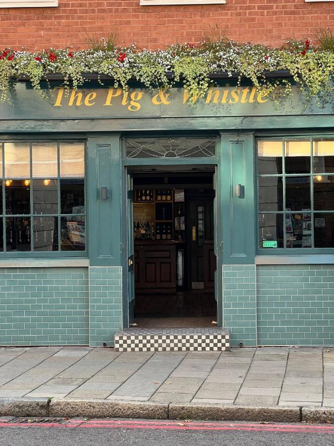 The Pig And Whistle Hotel London Exterior photo